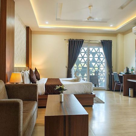 Hotel Bliss Jorhāt 外观 照片