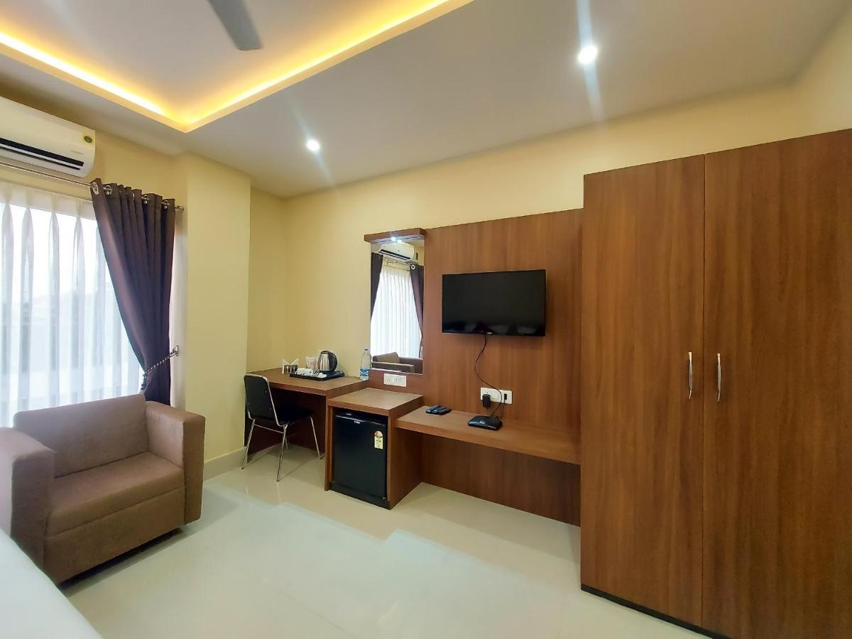 Hotel Bliss Jorhāt 外观 照片