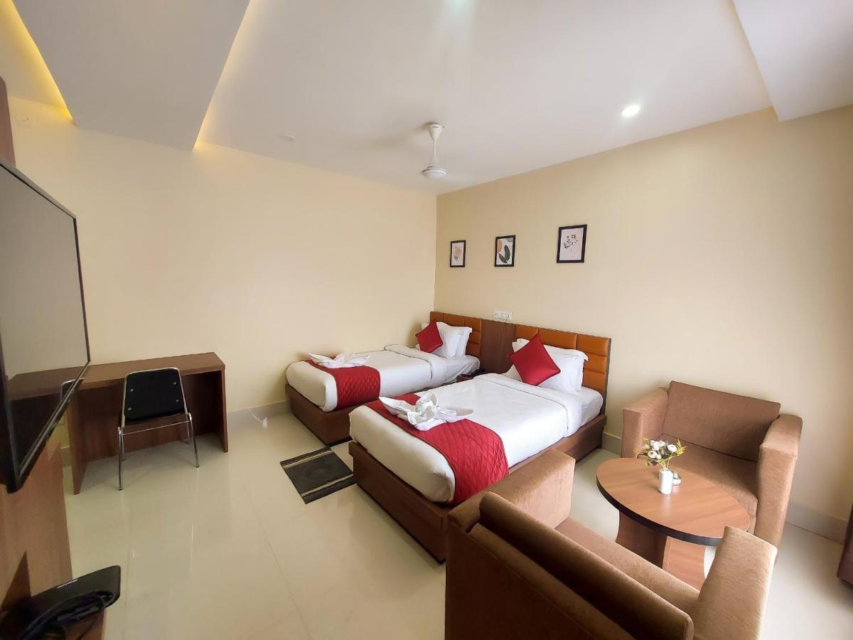 Hotel Bliss Jorhāt 外观 照片
