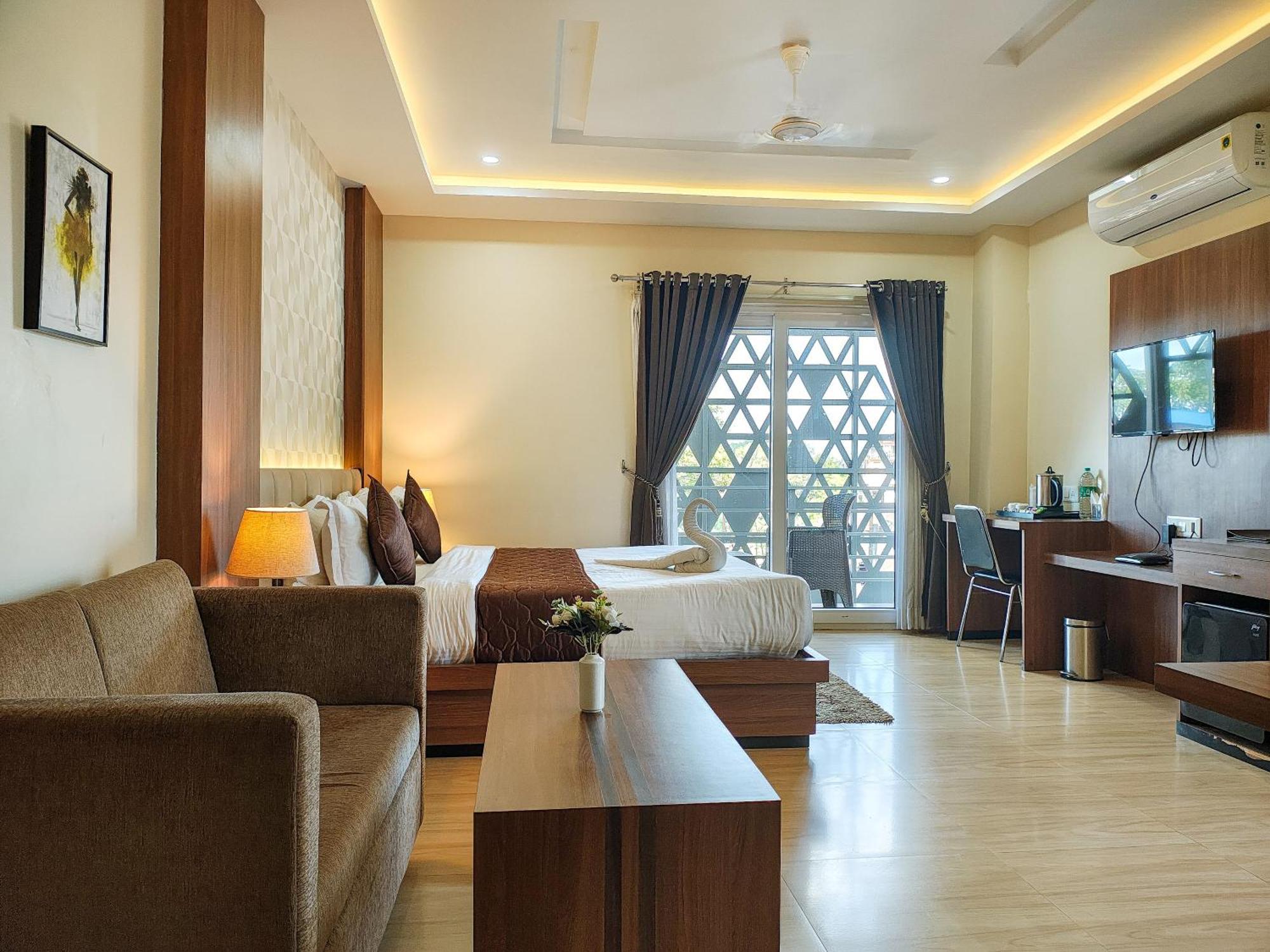 Hotel Bliss Jorhāt 外观 照片